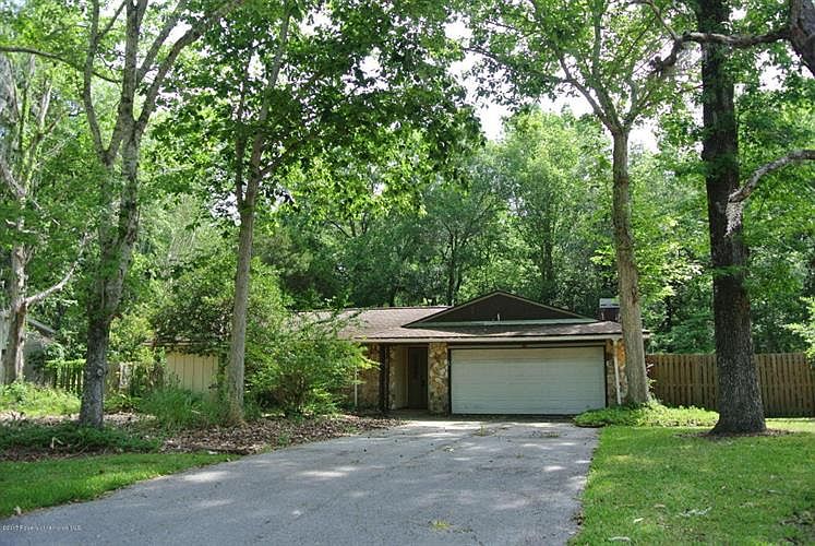 1st image of 851 Moonlight Ln