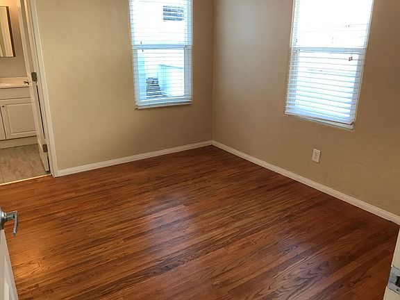 4th image of 4118 Florida St