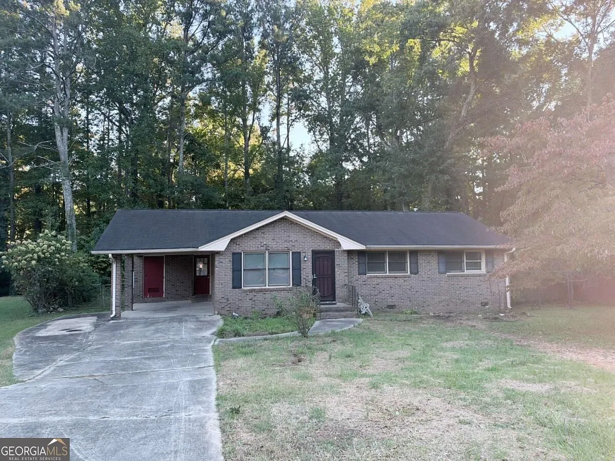 3 bed, 2.0 bath, 1227 sqft, $1,700 — Photo 1