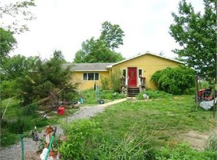 1470 W No Name Rd, Carbondale, IL 62902