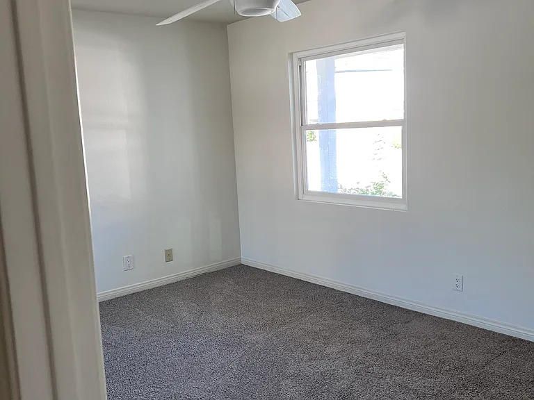 18 Eastlake — Photo 13