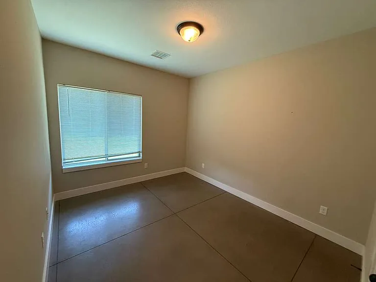 6438 S Vassar Ave — Photo 9