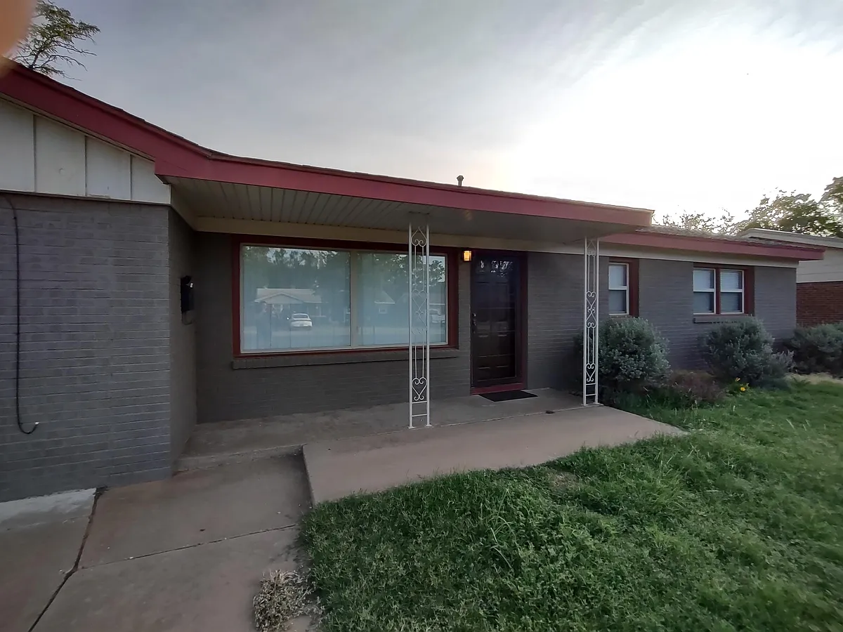 View from double wide driveway. - 3012 57th St