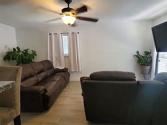 2nd image of 3120 Bond St