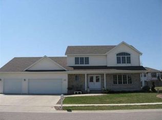 1885 Century Valley Rd NE, Rochester, MN 55906