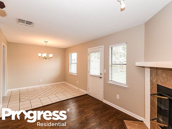 3rd image of 7954 Lavender Ln