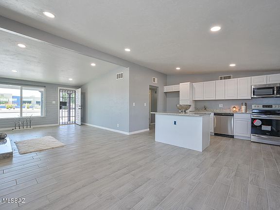4th image of 6899 E Broadway Blvd