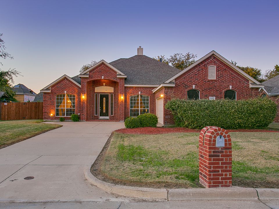 1st image of 2605 Chambray Ln