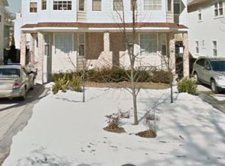 15 Mohegan Ave #B, Pt Washington, NY 11050