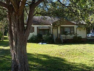 1st image of 327 Jewell Dr