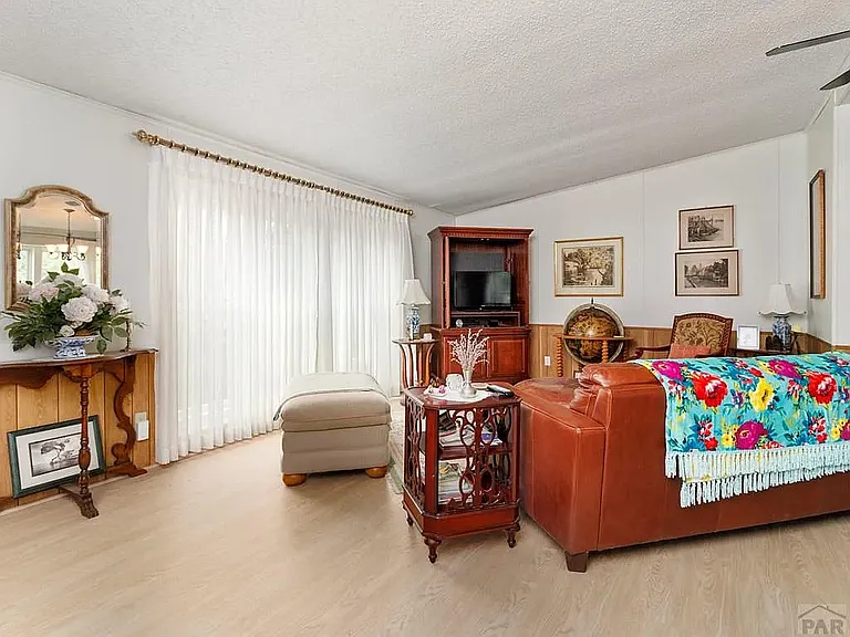 138 E Rolling Hills Dr — Photo 4