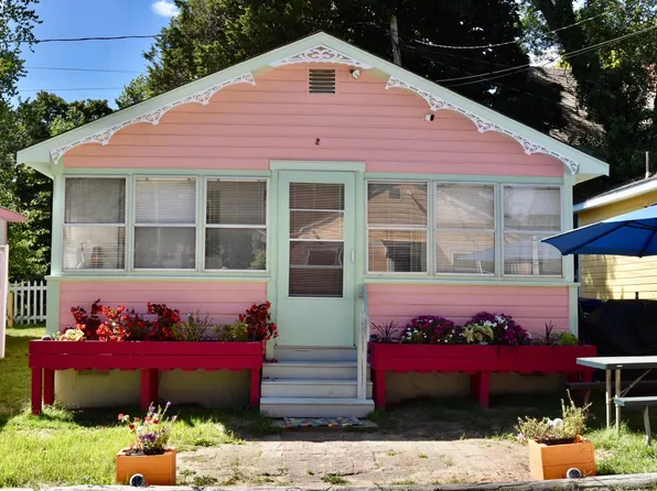 90 White Horse Rd, Plymouth, MA