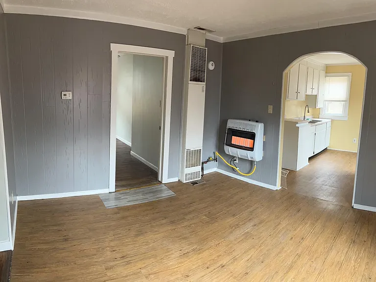3514 Spencer St — Photo 8