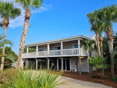 457 W Gulf Beach Dr, Eastpoint, FL, 32328