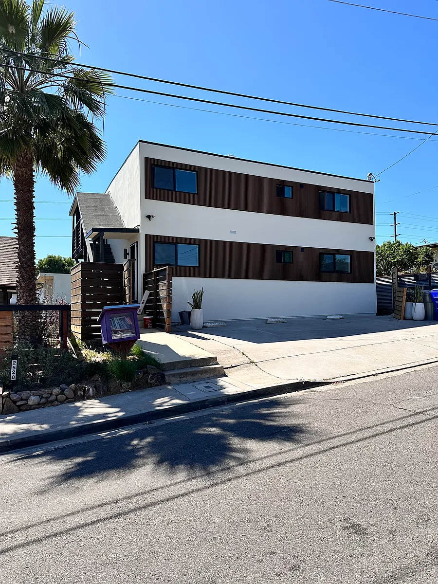 Building Photo - 2524 Haller St #1