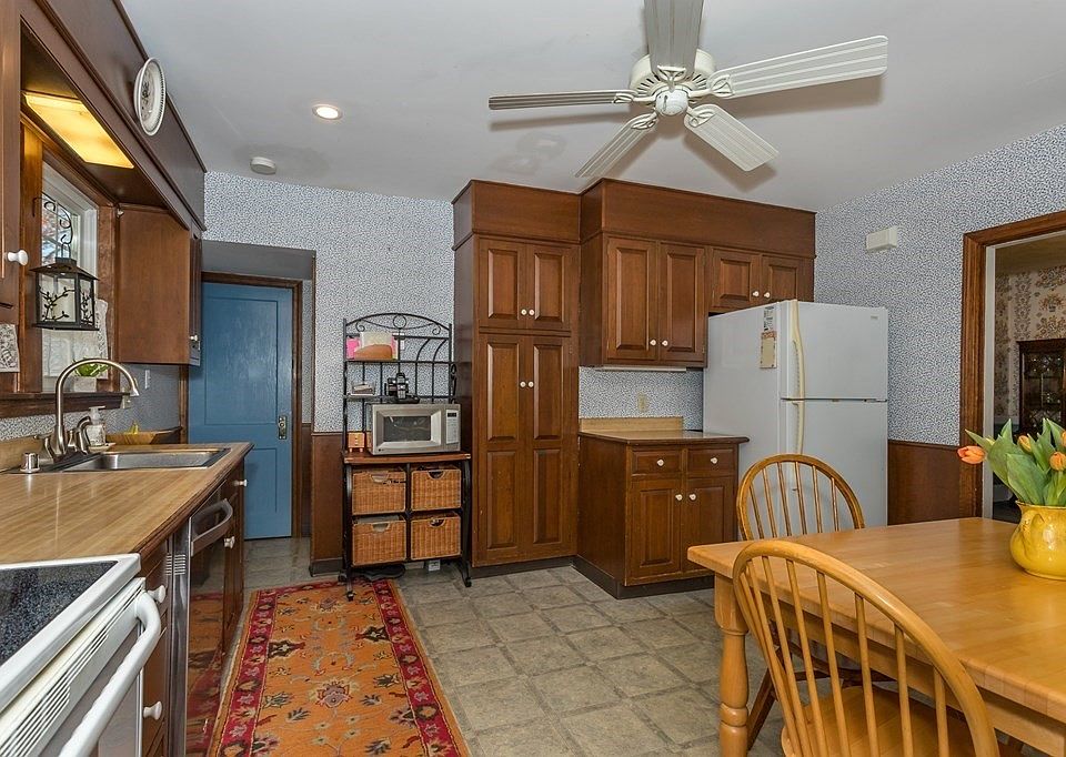 83 Governors Rd, Milton, MA 02186 Zillow