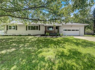 3985 Hile Rd, Stow, OH 44224