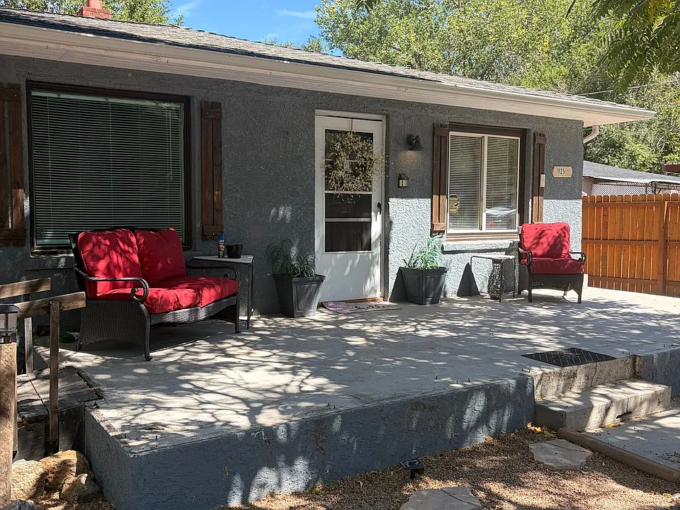 1125 Palo Alto St