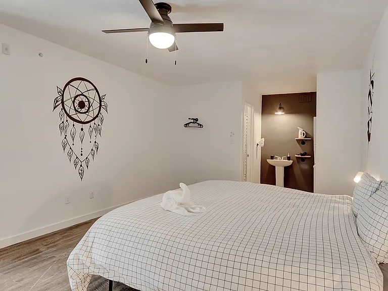 5390 Central Ave #103 — Photo 11