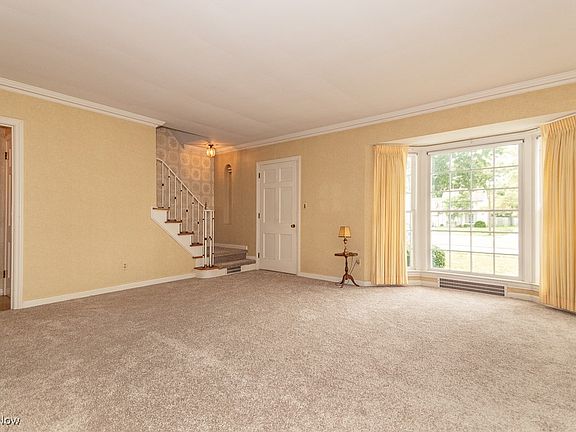 4th image of 1229 S Belvoir Blvd