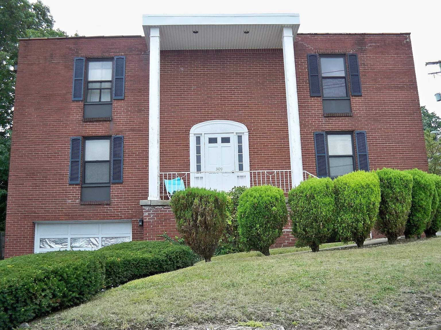 309 Edgewood Ave APT F photo 1