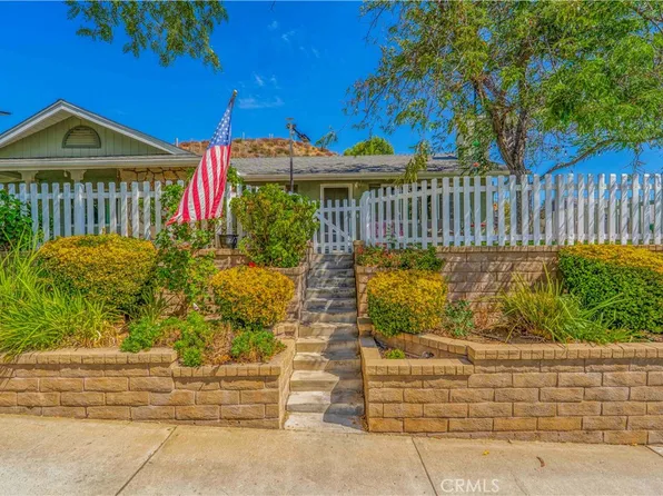 28236 Hot Springs Ave, Santa Clarita, CA 91351