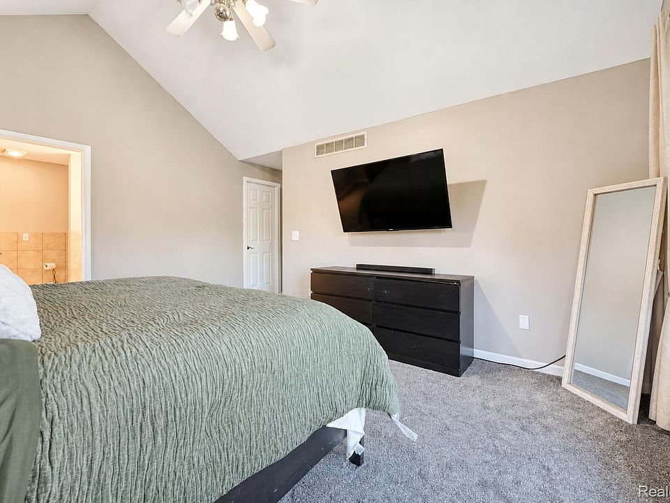 3226 Muirfield Cir, photo 22