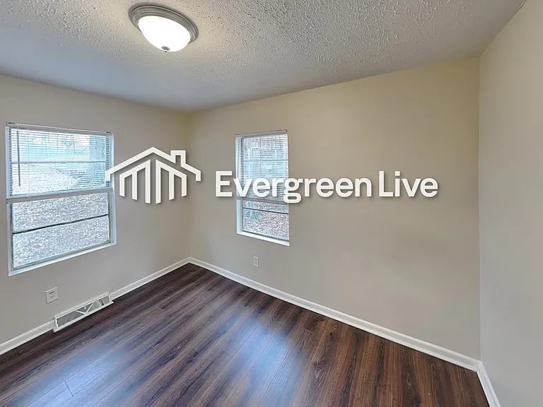 145 Sewanee Ave NW — Photo 12