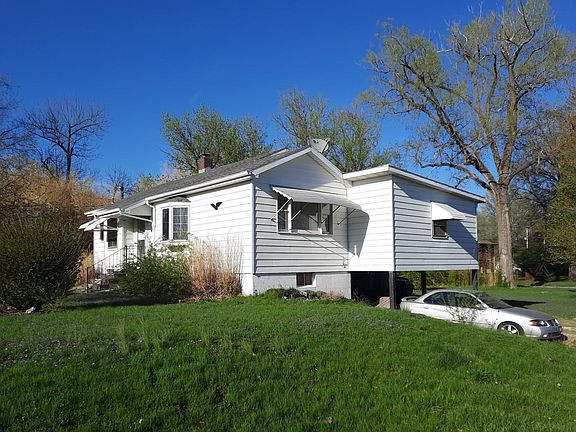2nd image of 300 N 45th St