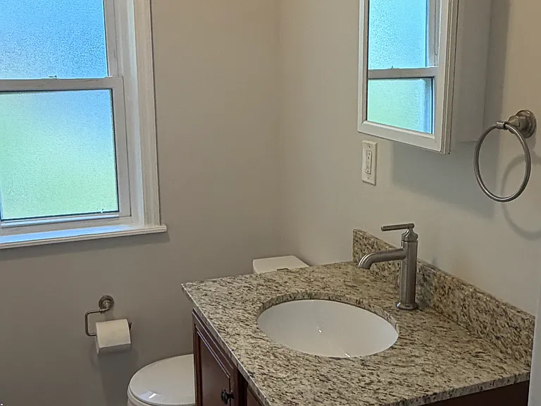 9703 Lilac Dr — Photo 10