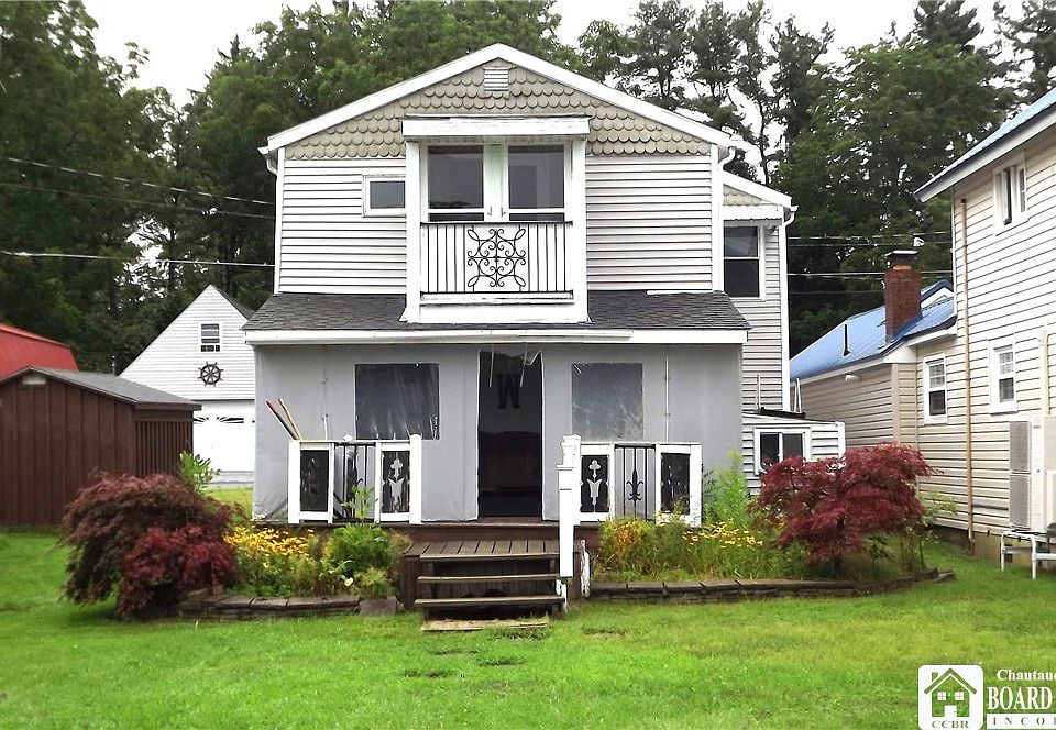 1st image of 3529 Lake St