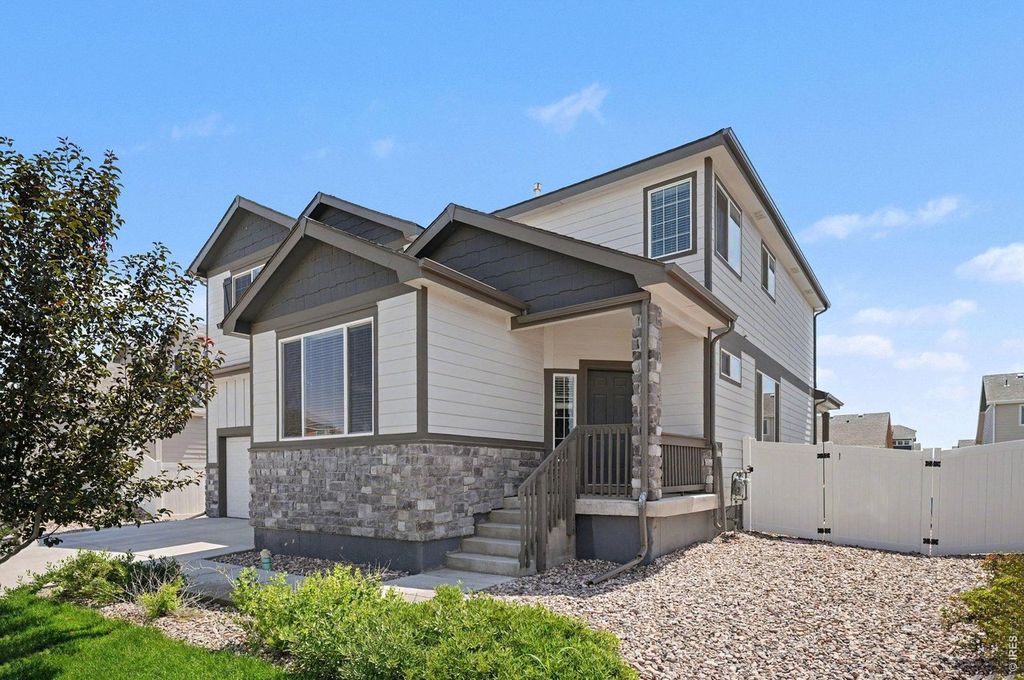 961 Ashbrook Dr