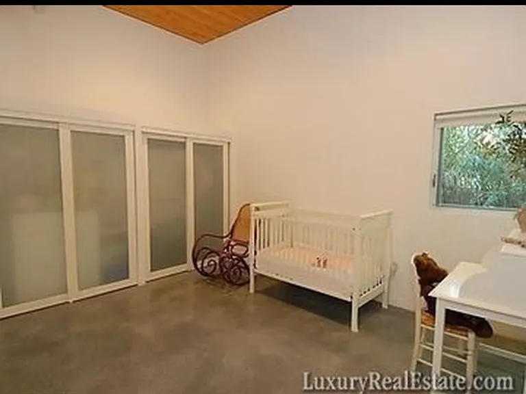 4138 N 41st Pl — Photo 11