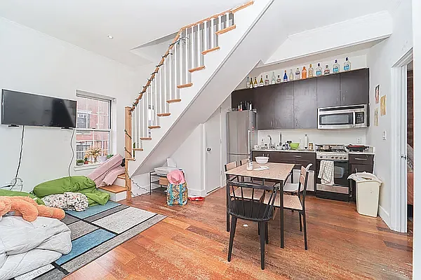 Rented by Living New York | media 2