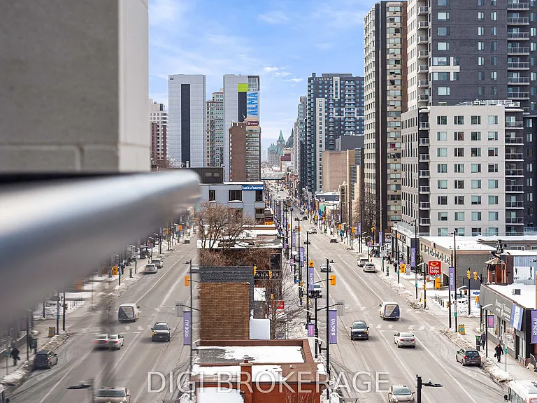 560 Rideau St #704 — Photo 23