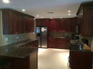 99 Oakside Dr, Smithtown, NY 11787