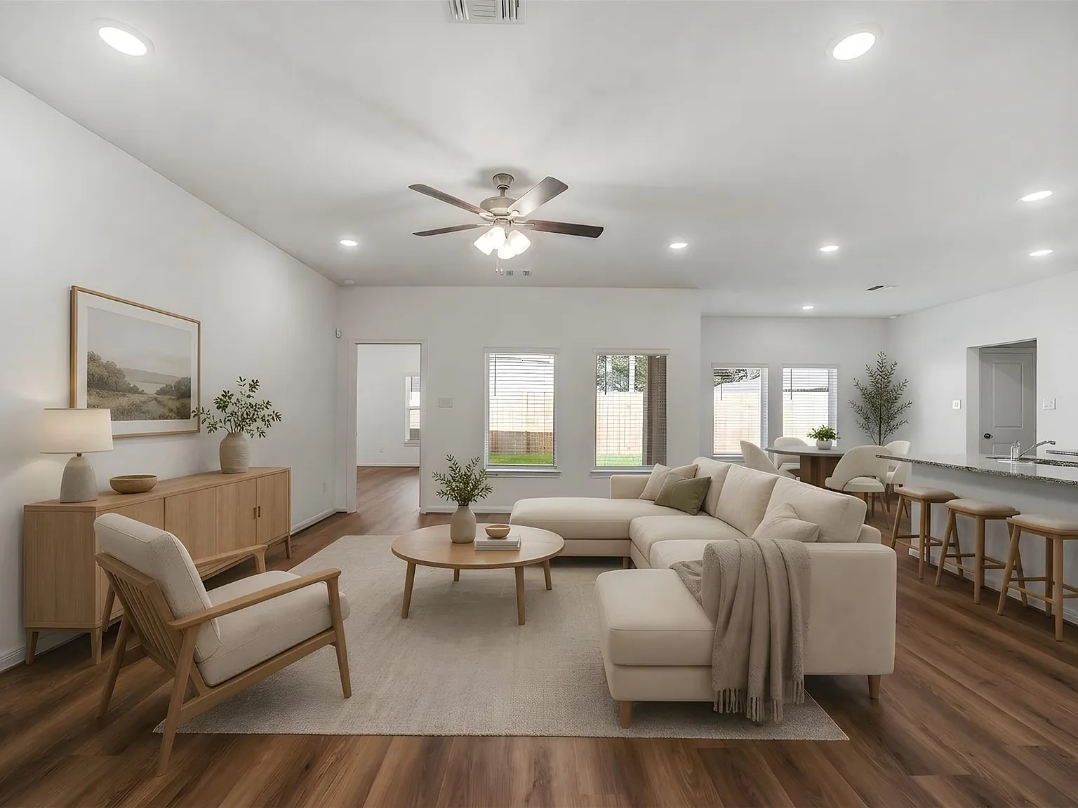 4 bed, 3.0 bath, 1886 sqft, $2,250 — Photo 3