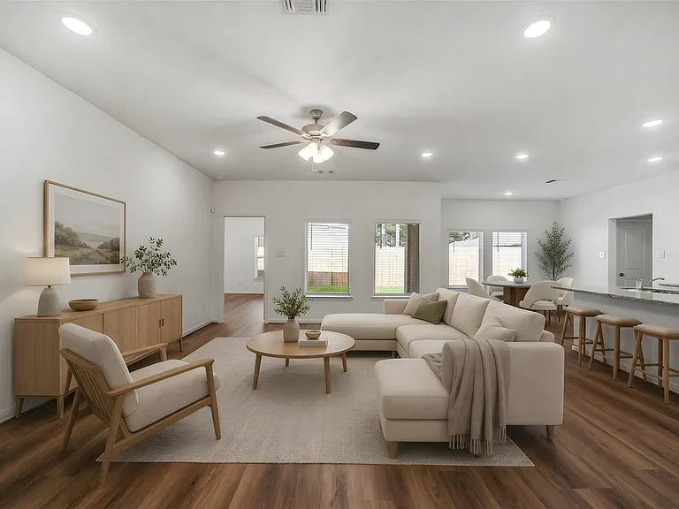 11931 Pondwood Dr — Photo 3