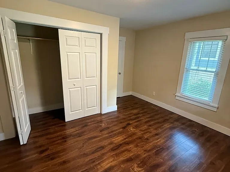 1209 S Lincoln St — Photo 15