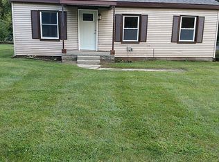 8461 Larch Rd, Toledo, OH 43617