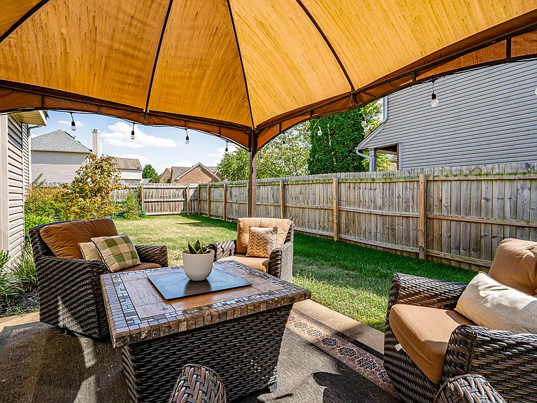 Patio furniture to remain