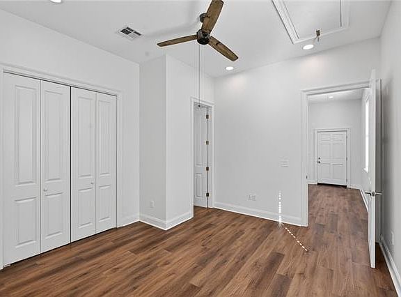 3rd image of 822 Toledano St