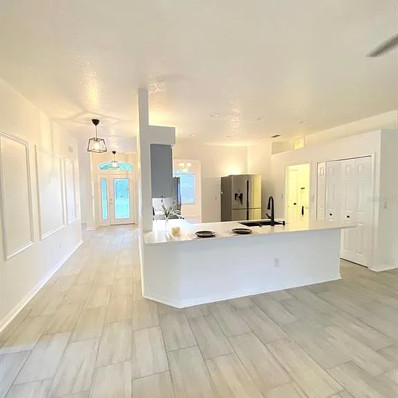 3837 Fallscrest Cir — Photo 2