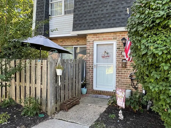 3067 Harbour Dr, Palmyra, NJ 08065