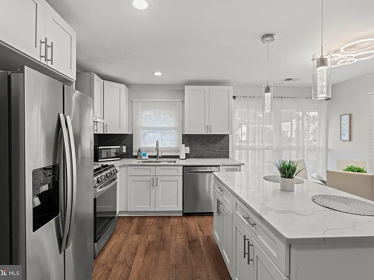 124 Pennypacker Dr — Photo 8