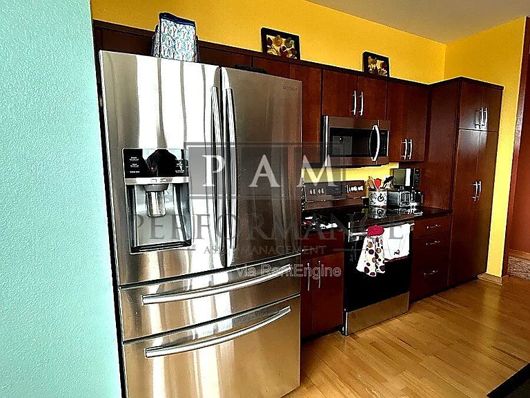 601 E Ogden Ave #601 — Photo 8