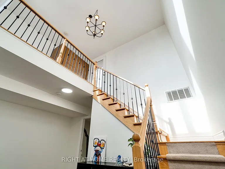 99 Brant St #7 — Photo 24