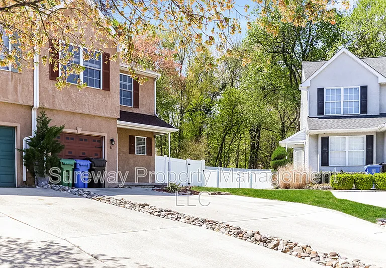 51 Meadow Ct — Photo 4
