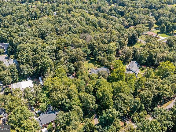 2nd image of 24 Cedar Dr