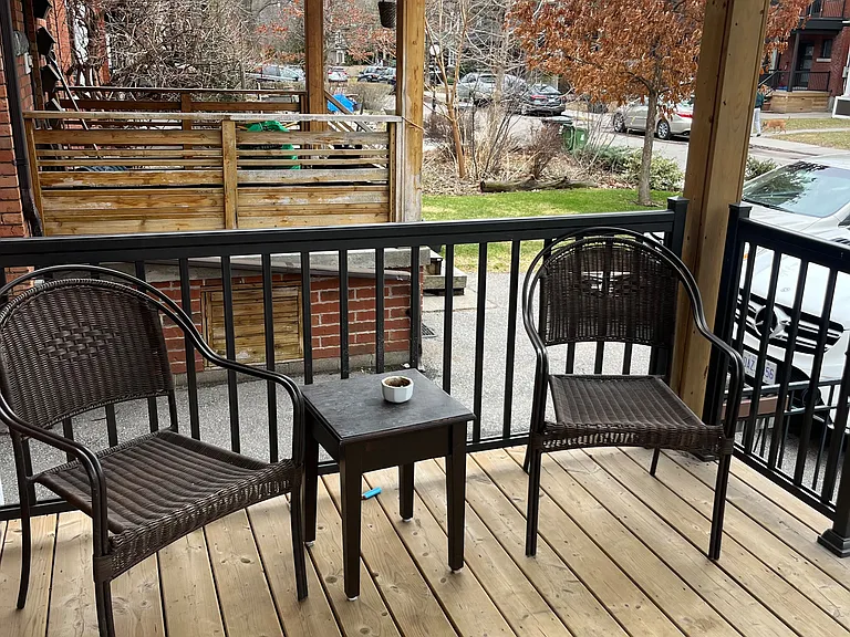 157 Medland St — Photo 10